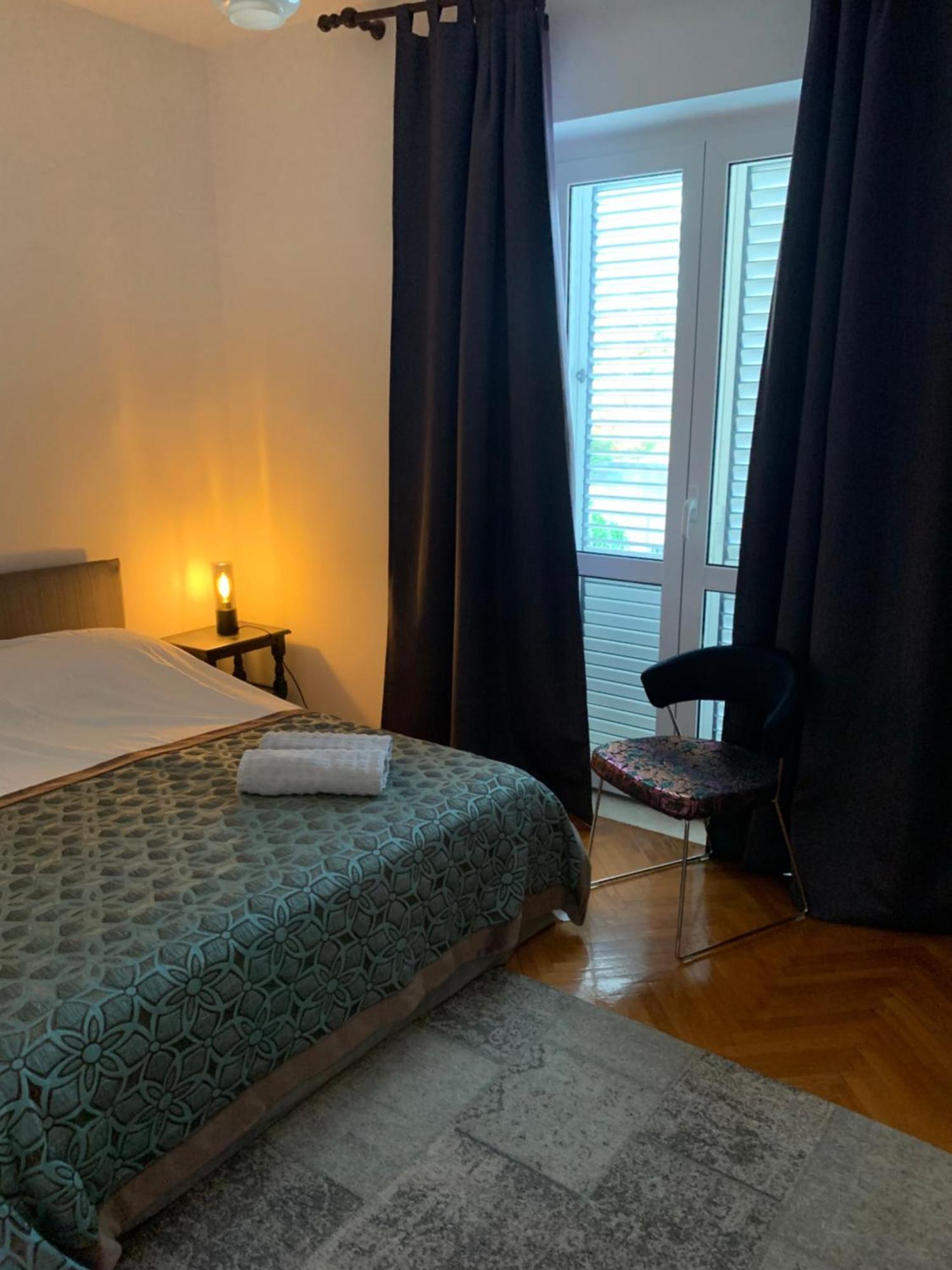 Aida Apartments And Rooms For Couples And Families Free Parking Дубровник Екстериор снимка
